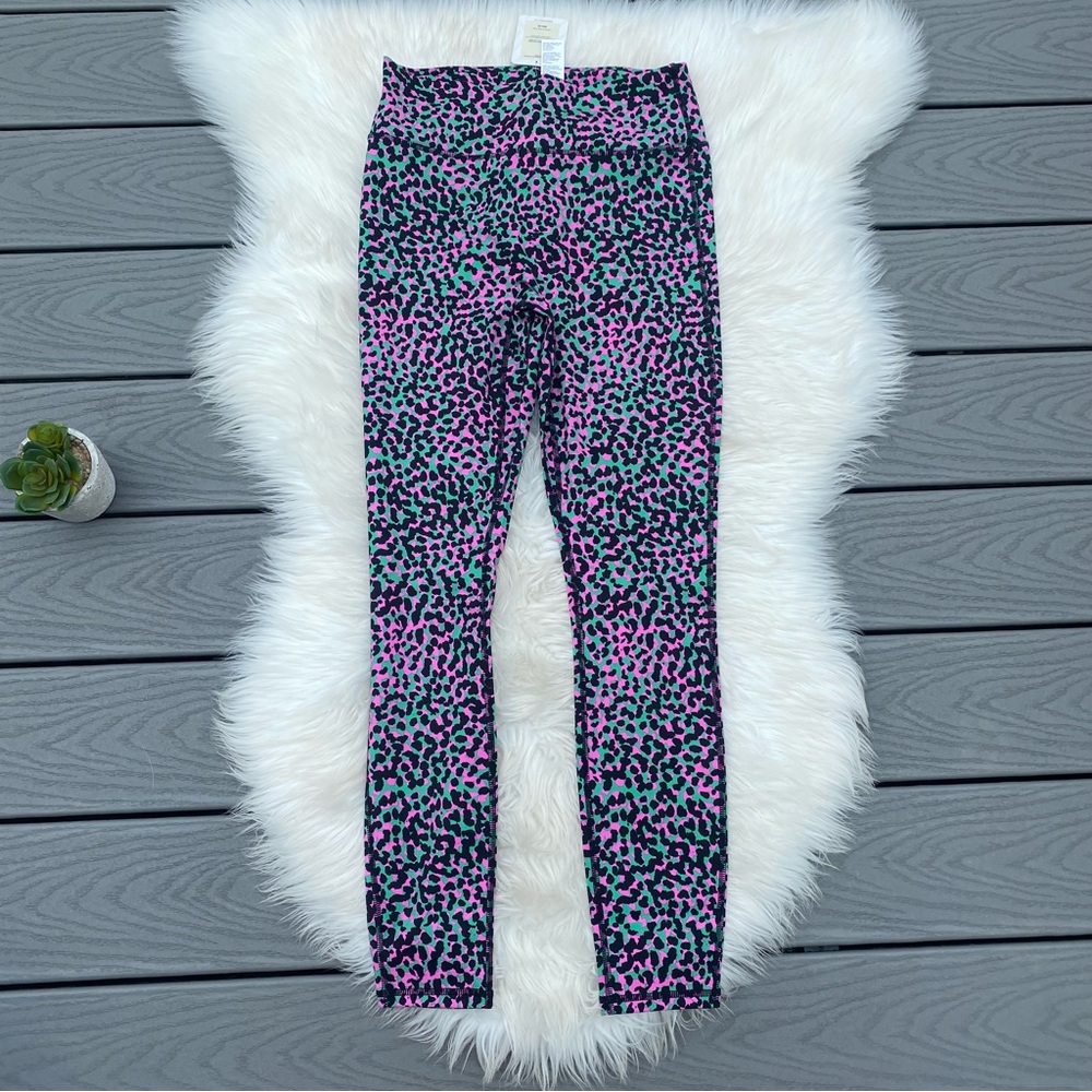 Fabletics Purple Cheetah Pattern Set - Picture 5 of 5